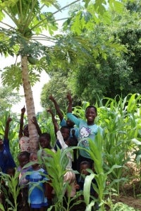 malawi-seedsofhope-planttree malawi-seedsofhope-planttree